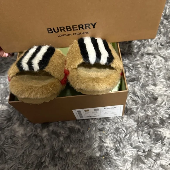 Kids sandals - Picture 3 of 3